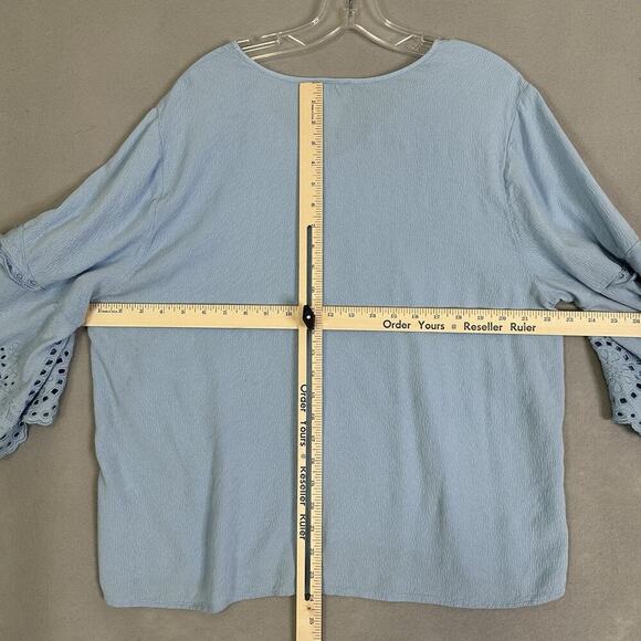 Chico’s Top Women Plus SZ 16 Eyelet Bell Sleeve Lightweight Feminine Casual - Picture 13 of 16